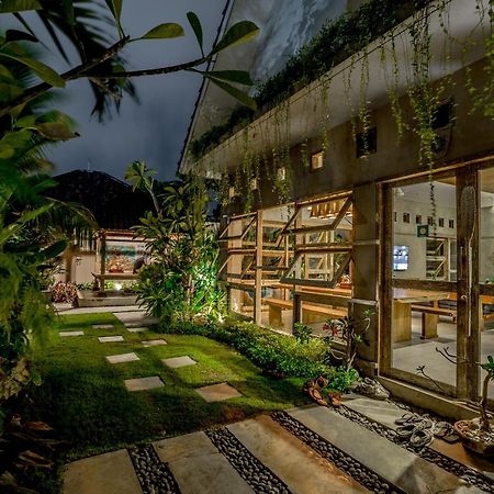 Lokal Bali Hostel Kuta Lombok Exterior foto