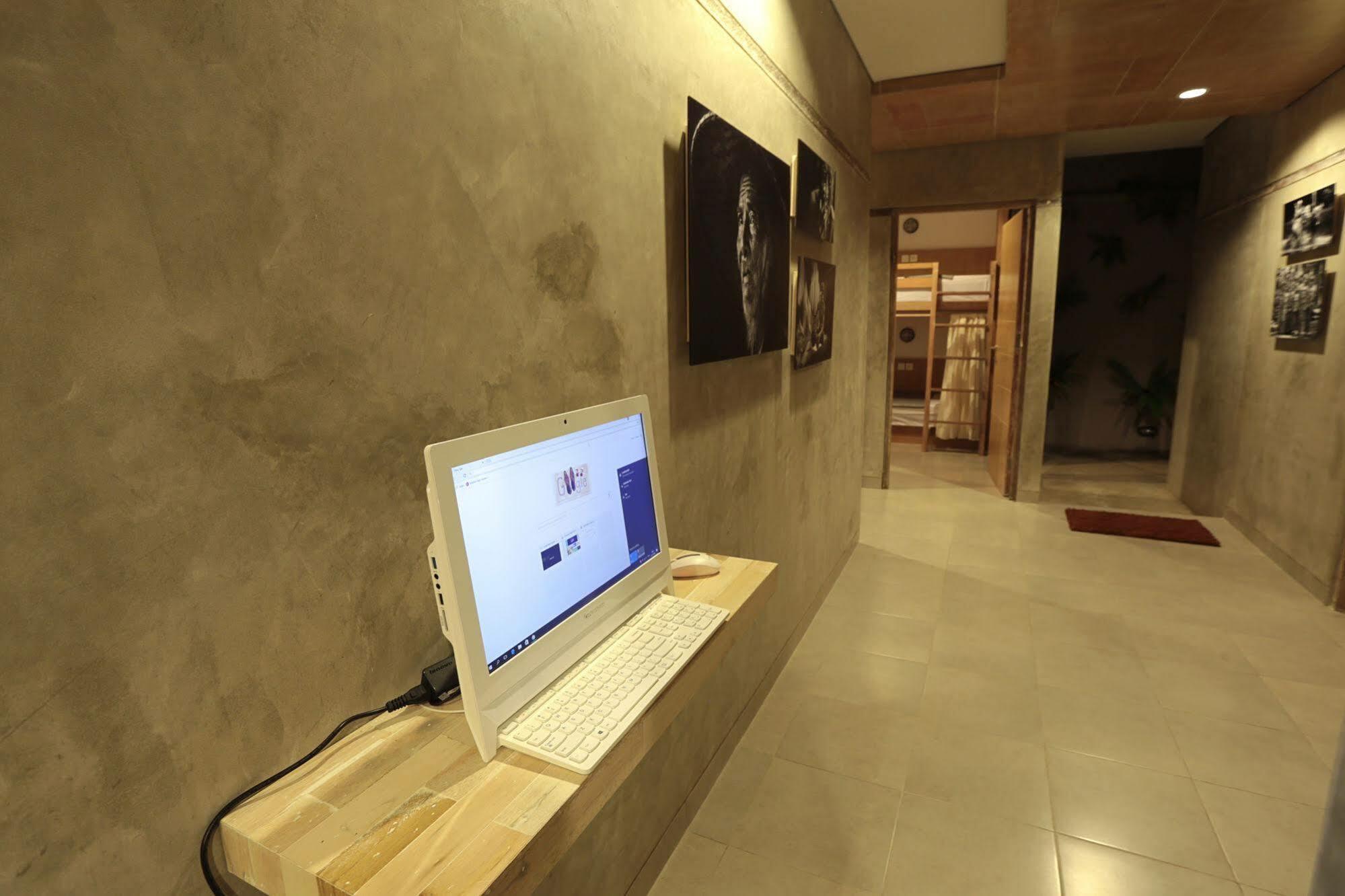 Lokal Bali Hostel Kuta Lombok Exterior foto
