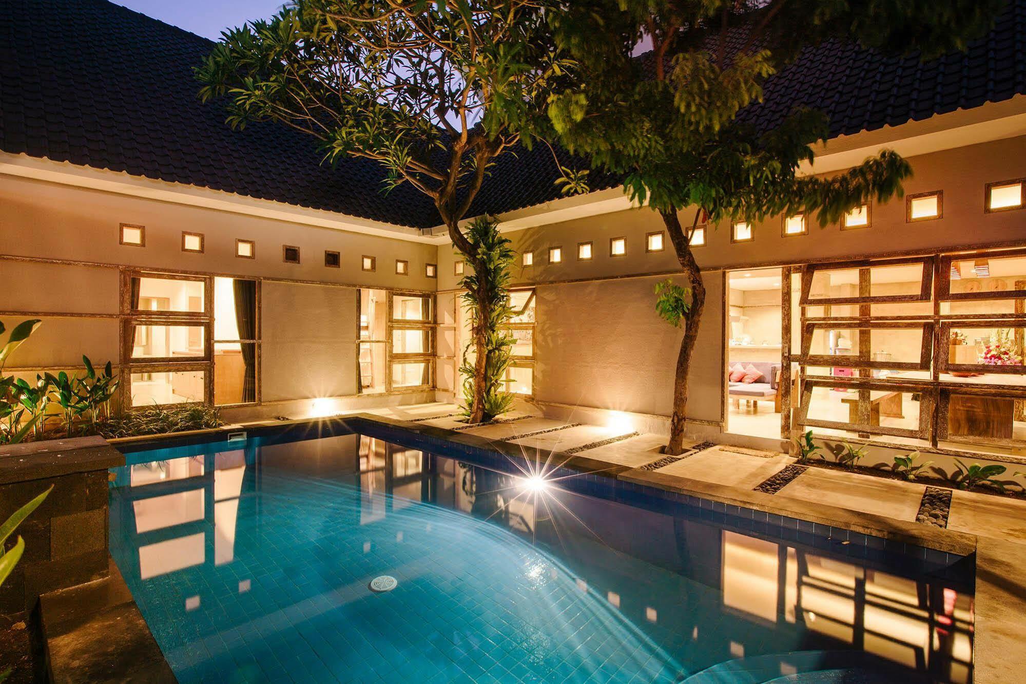 Lokal Bali Hostel Kuta Lombok Exterior foto